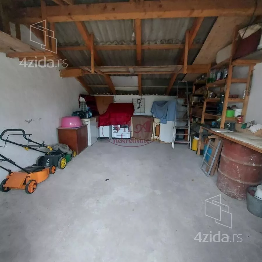 Kuća | 4zida