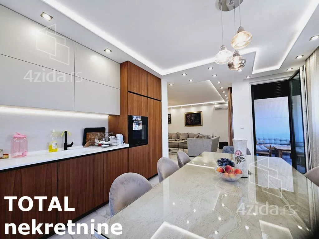 Petosoban stan | 4zida