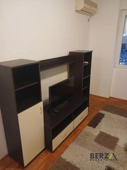 Bulevar Patrijarha Pavla (Somborski Bulevar) | 4zida.rs