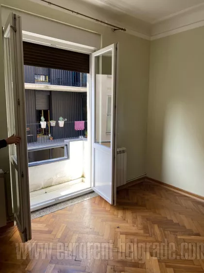 LIPOV LAD | 4zida.rs