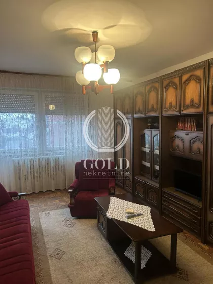 Rumenački put | 4zida.rs