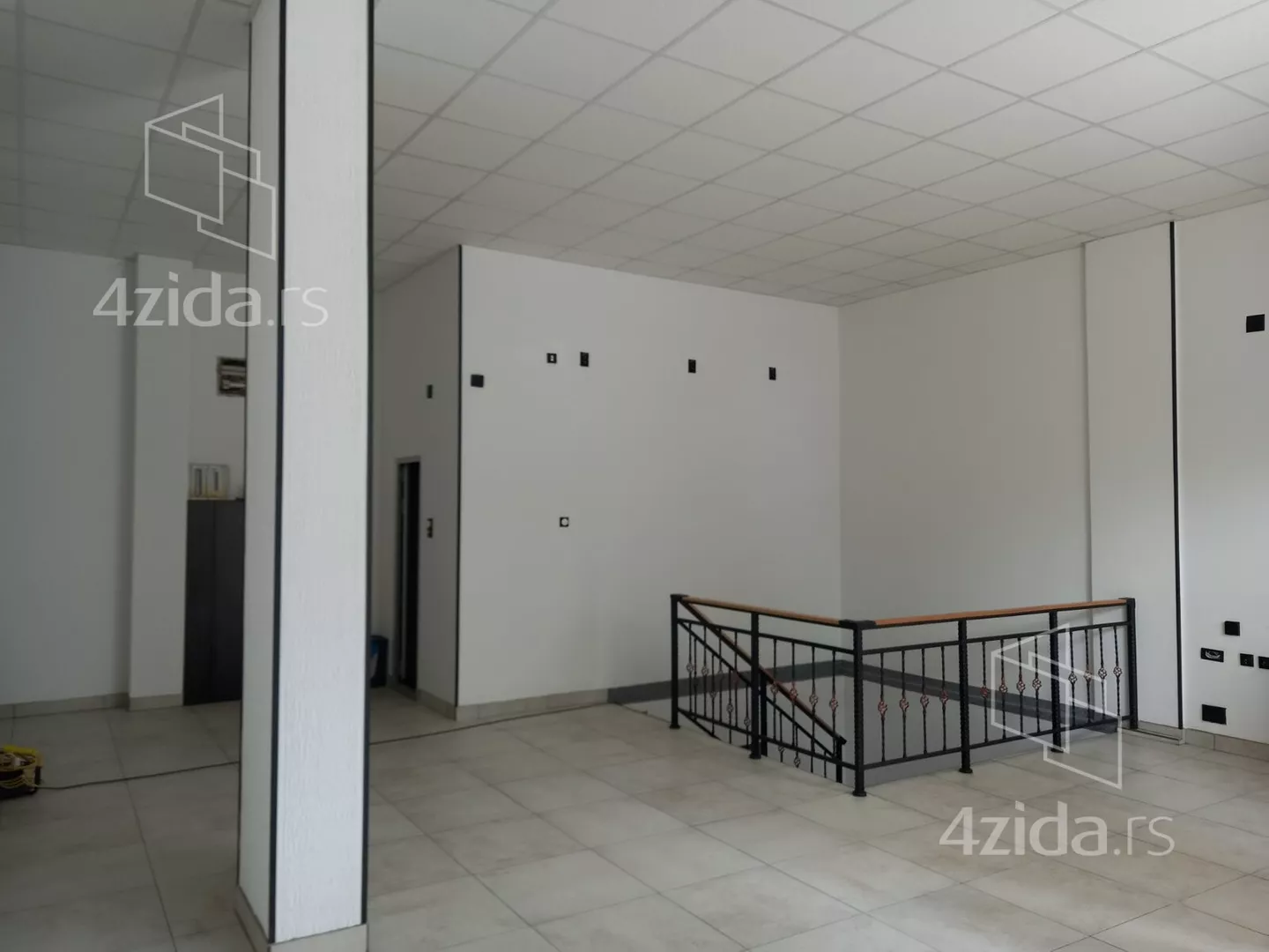 Lokal | 4zida