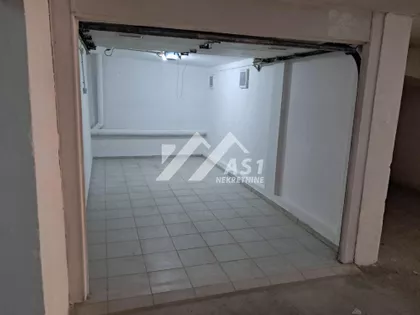 Petra Drapšina | 4zida.rs