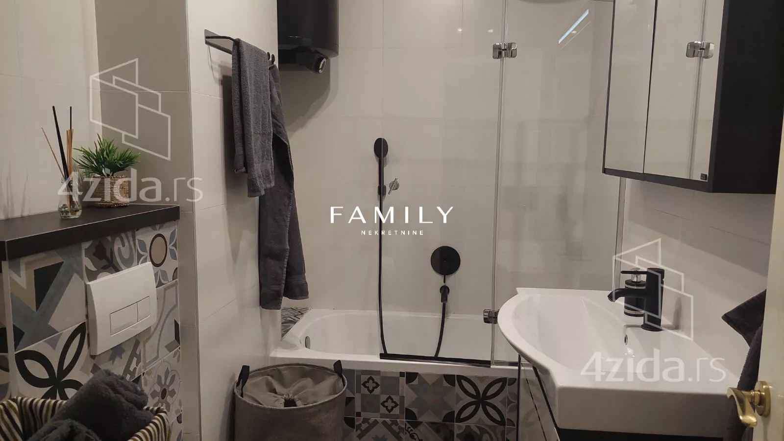 Troiposoban stan | 4zida