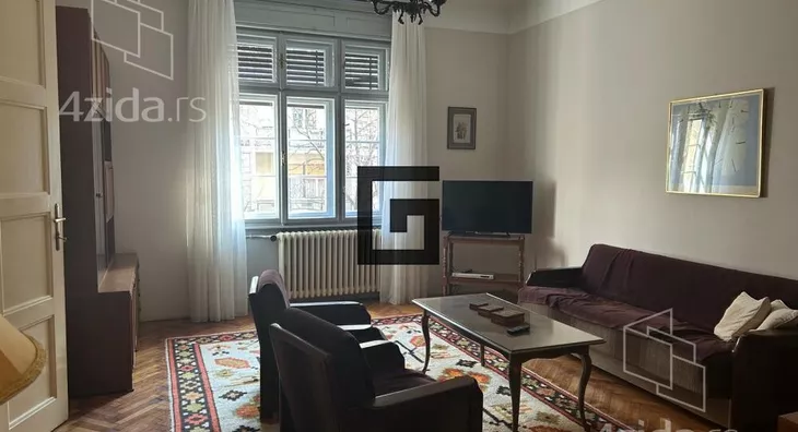 Četvoroiposoban stan | 4zida