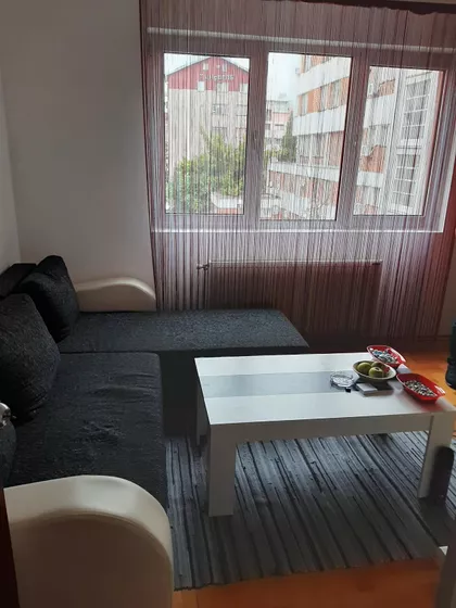 Trg Kralja Aleksandra Ujedinitelja 4 | 4zida.rs
