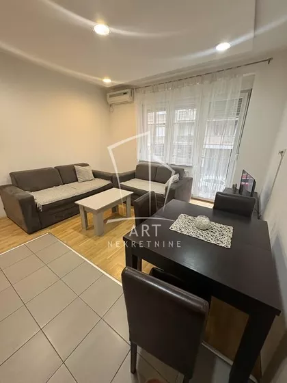 Njegoševa | 4zida.rs