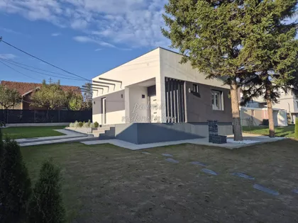 Korićani | 4zida.rs