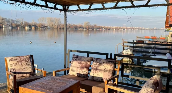 Turistički objekat | 4zida