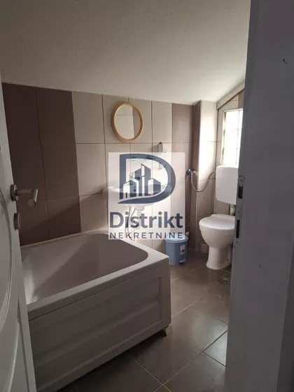 Autobuska Stanica | 4zida.rs