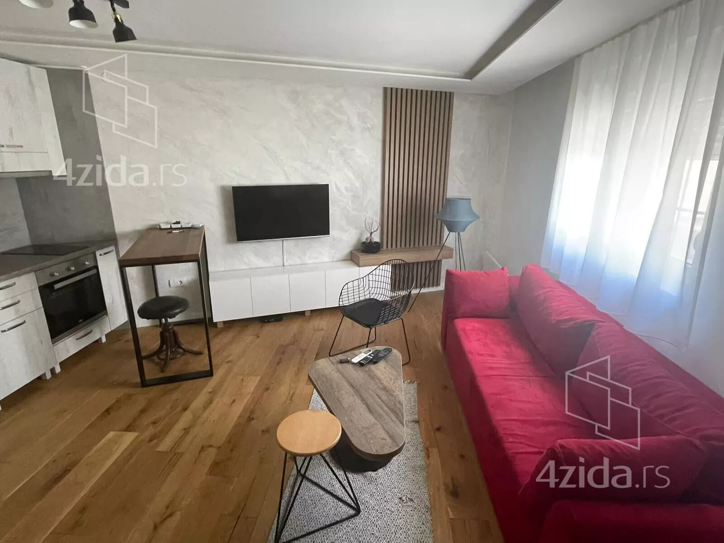 Jednoiposoban stan | 4zida