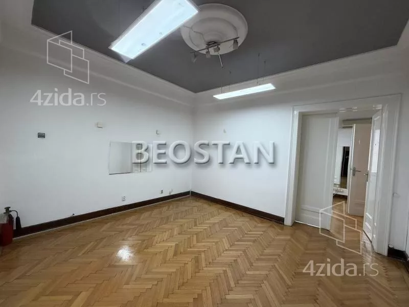 Šestosoban stan | 4zida