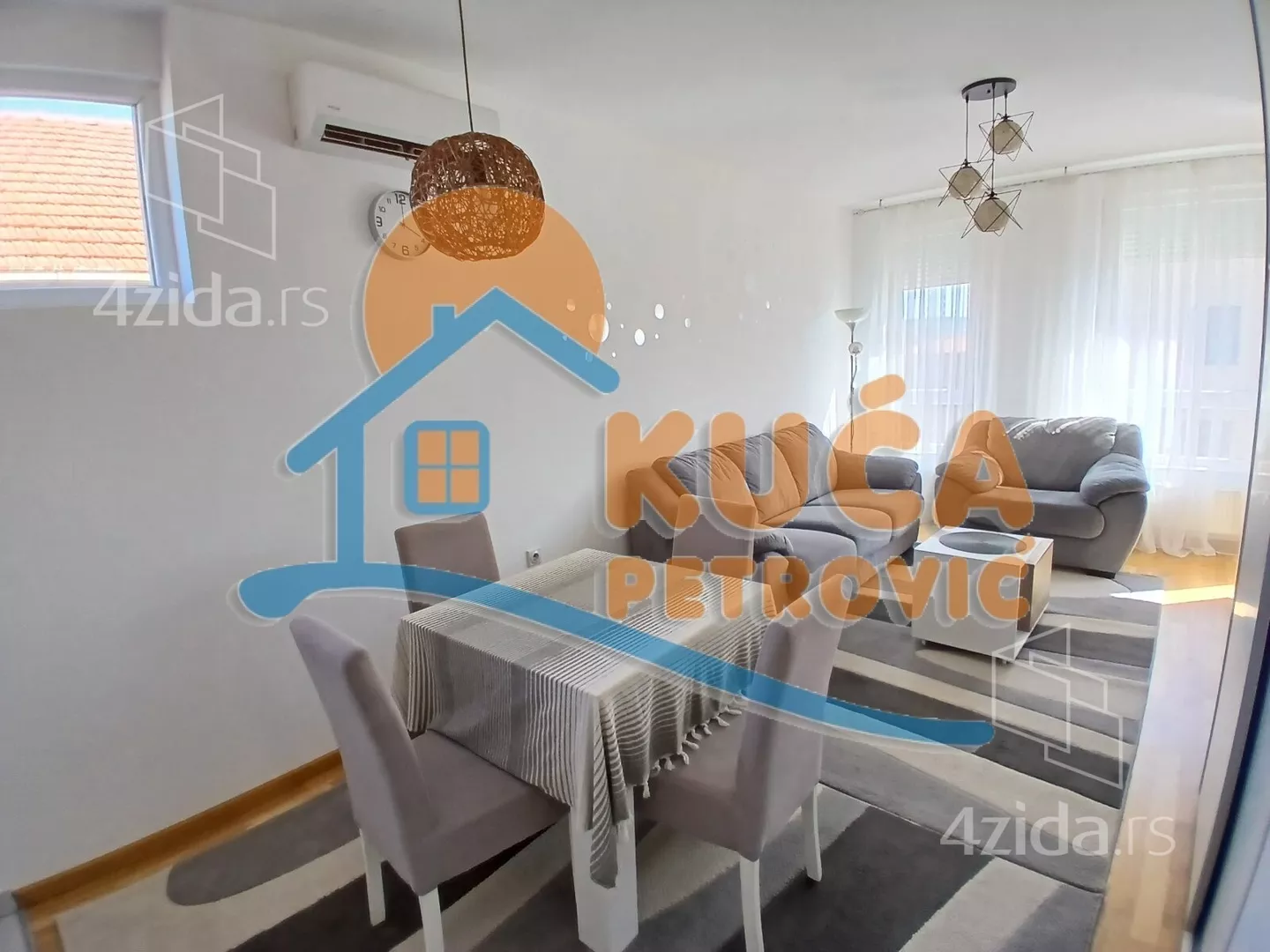 Jednoiposoban stan | 4zida