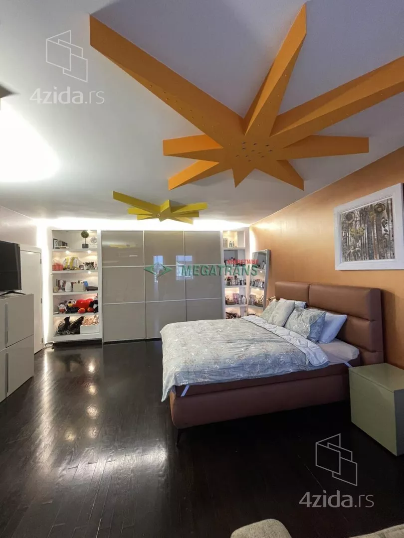 Šestosoban stan | 4zida