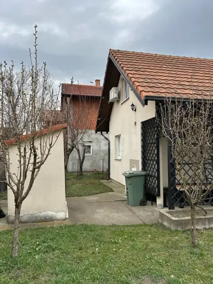 Šangaj | 4zida.rs