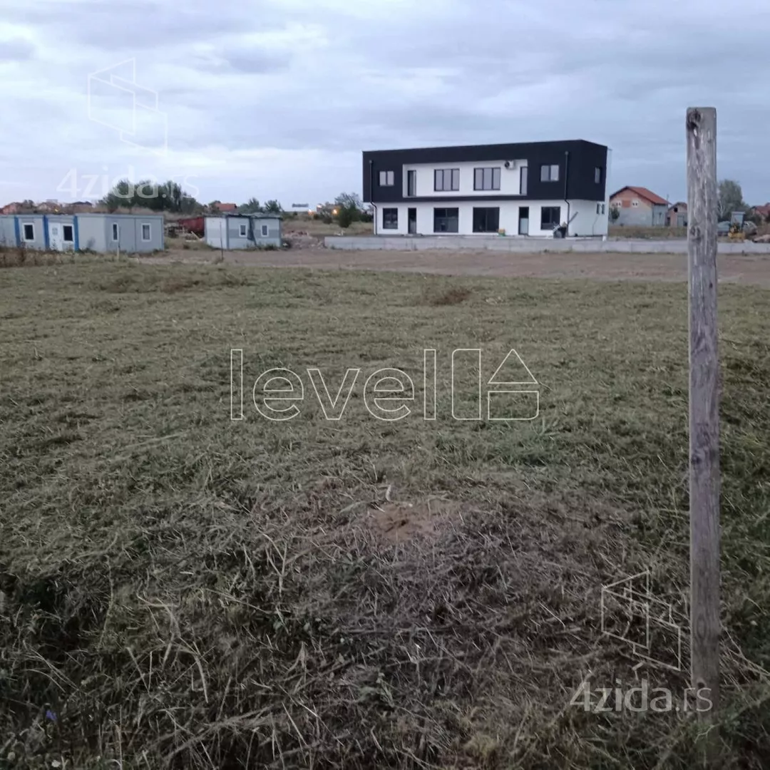 Plac | 4zida