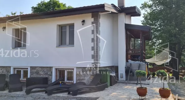 Kuća | 4zida