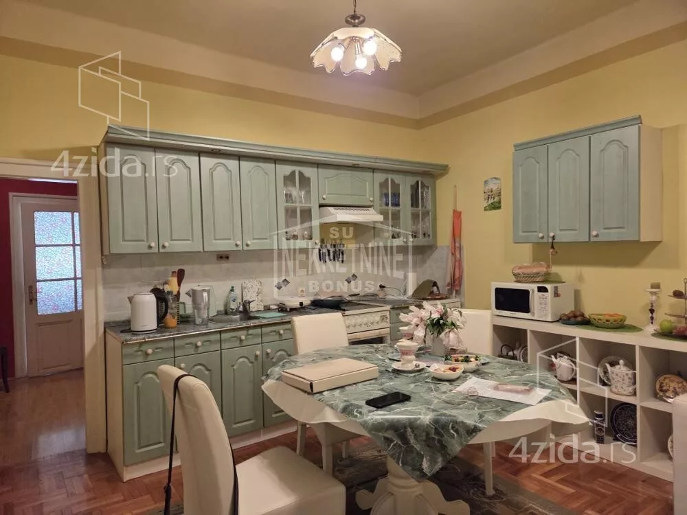 Kuća | 4zida