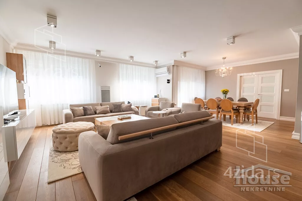 Šestosoban stan | 4zida