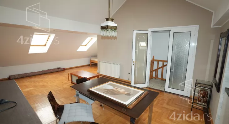 4-etažna kuća | 4zida