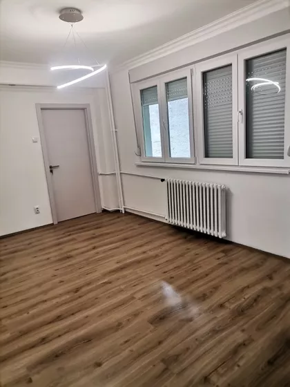 Čarlija Čaplina 7 | 4zida.rs