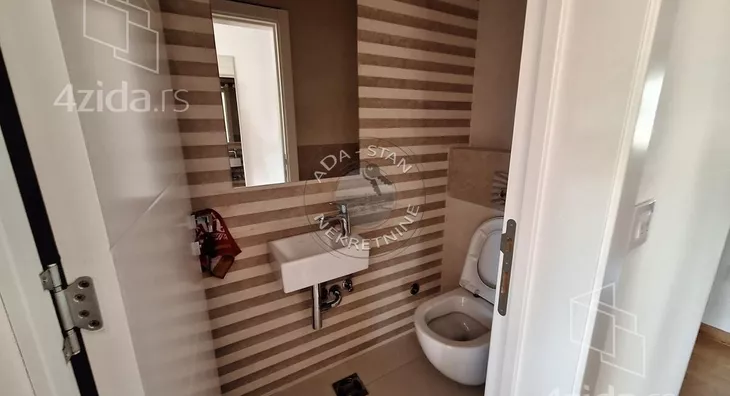 Četvoroiposoban stan | 4zida