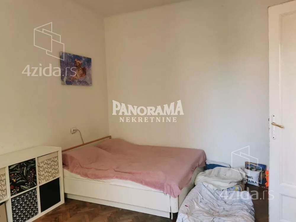 Četvoroiposoban stan | 4zida