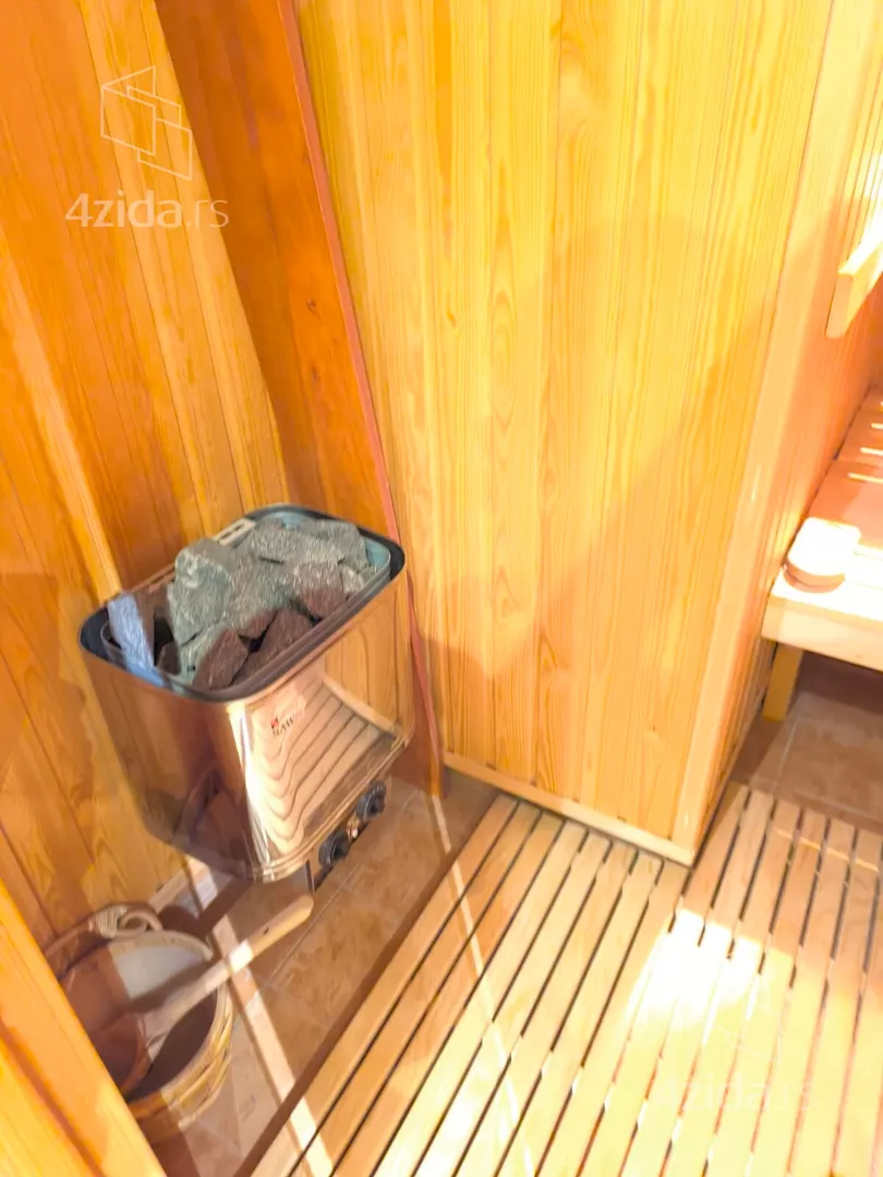 4-etažna kuća | 4zida