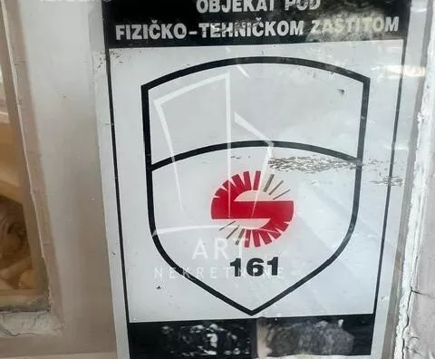 Četvoroiposoban stan | 4zida