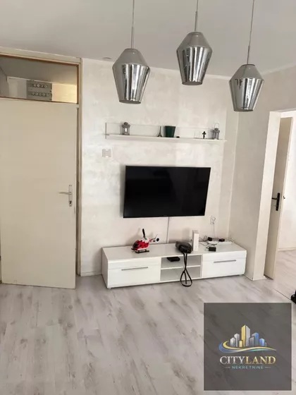 Dom Zdravlja | 4zida.rs