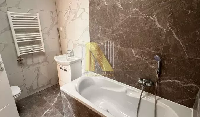 Šestosoban stan | 4zida