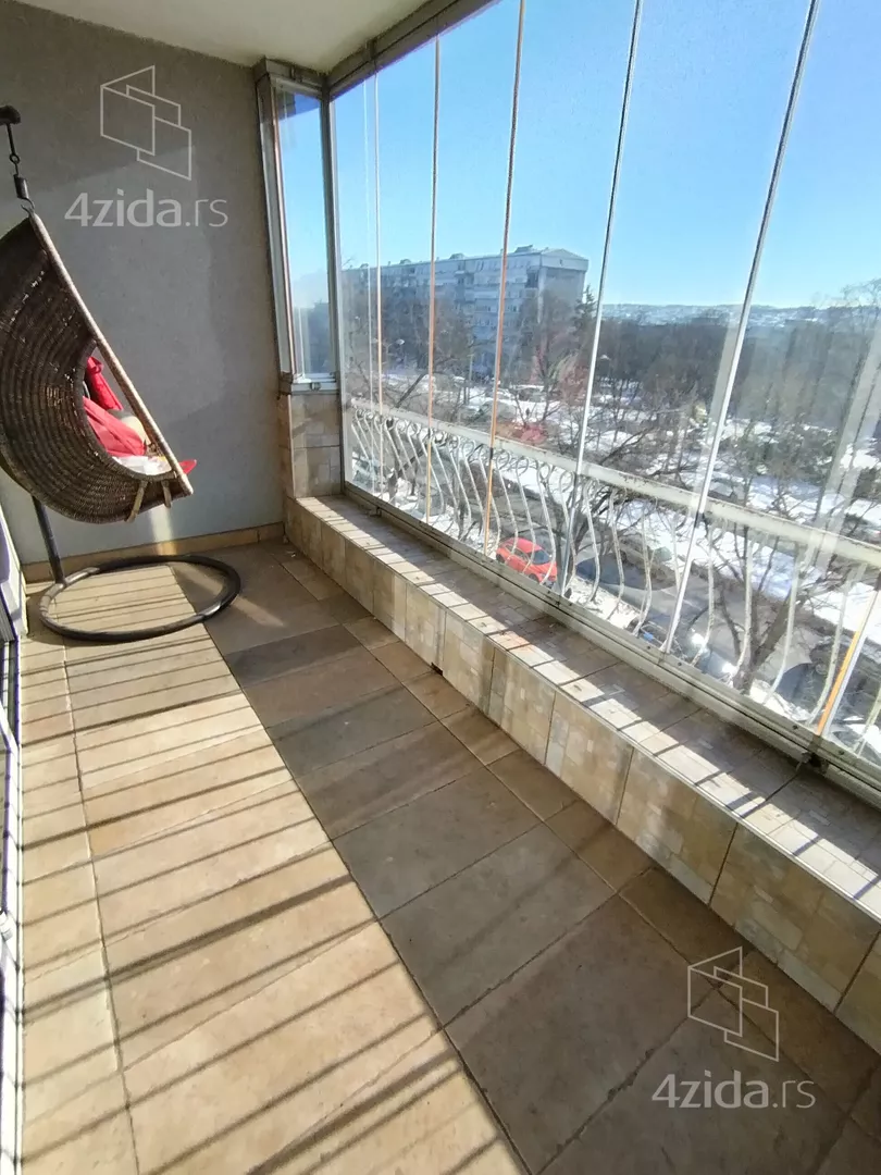 Troiposoban stan | 4zida