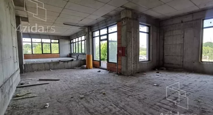 Poslovni prostor | 4zida