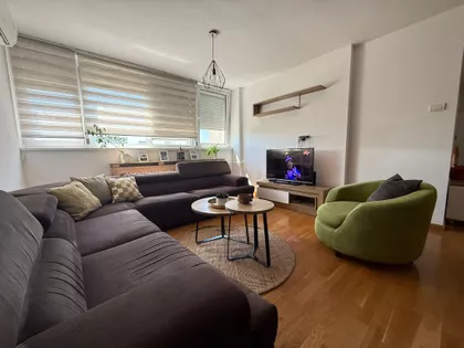 Narodnih Heroja 26 | 4zida.rs