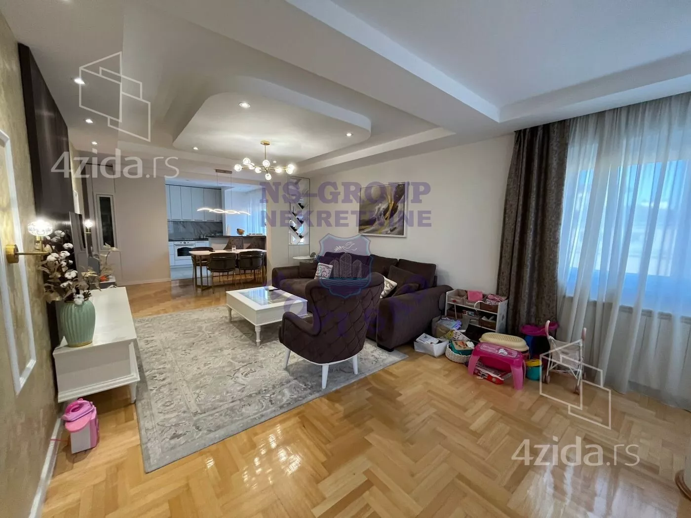 Trosoban stan | 4zida