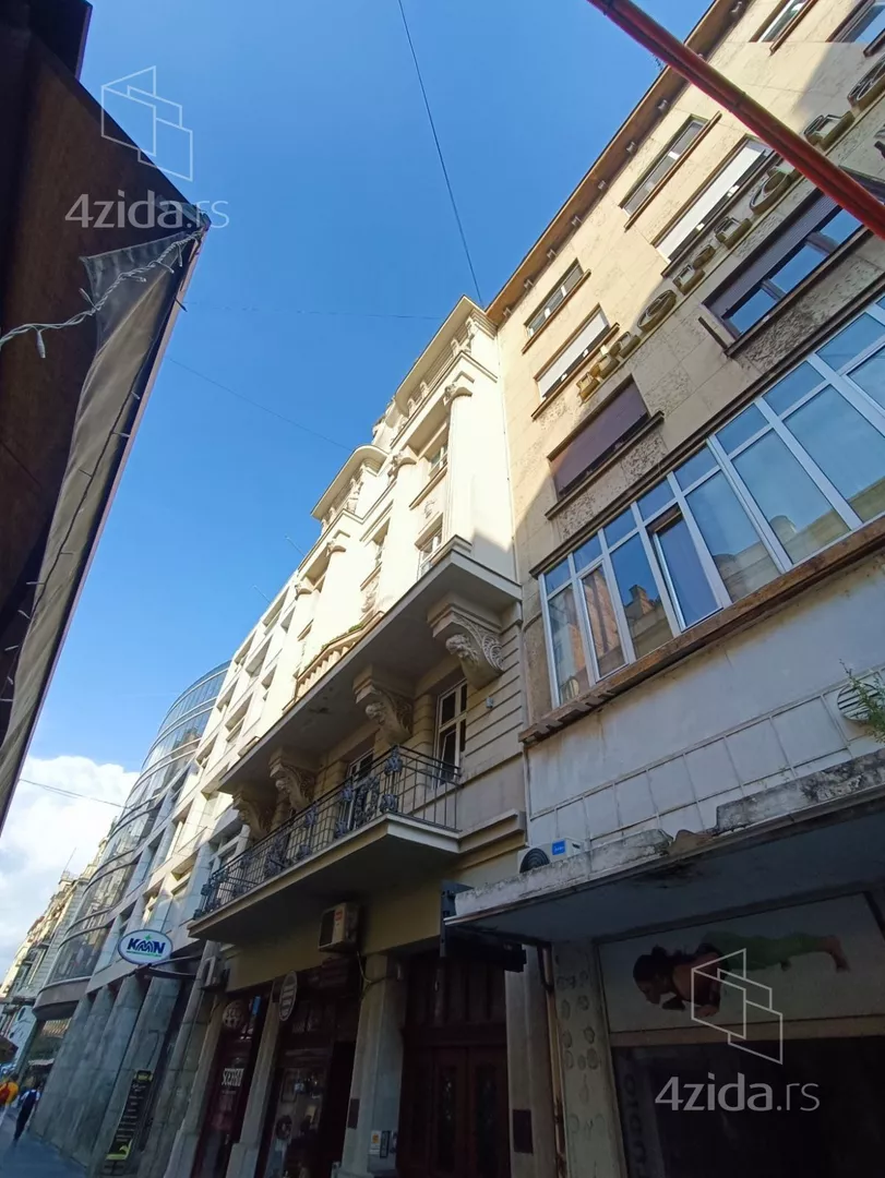 Četvoroiposoban stan | 4zida