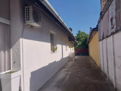 Ker | 4zida.rs