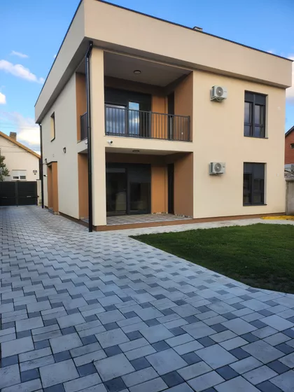 Južni Telep | 4zida.rs