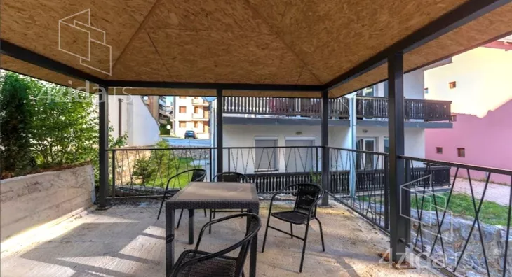 Šestosoban stan | 4zida