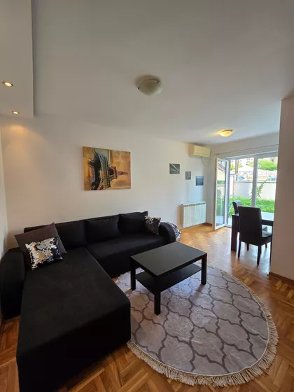 Vojvode Vlahovića | 4zida.rs