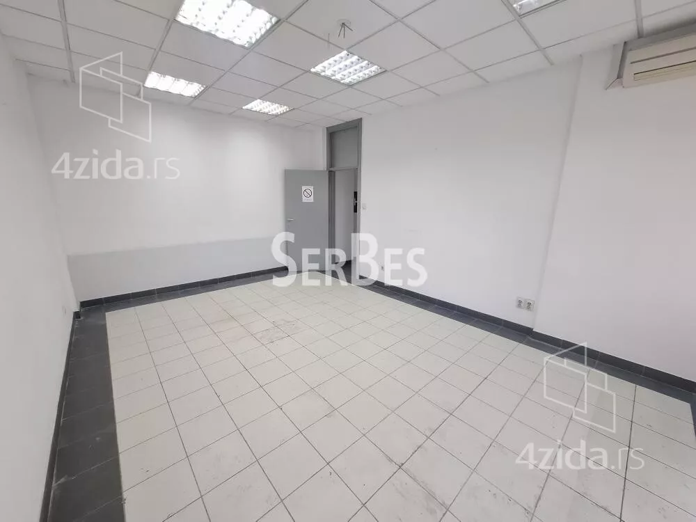 Lokal | 4zida