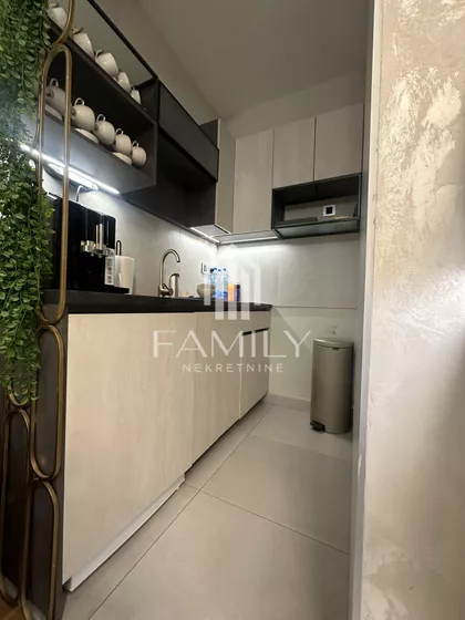 Cara Dušana | 4zida.rs