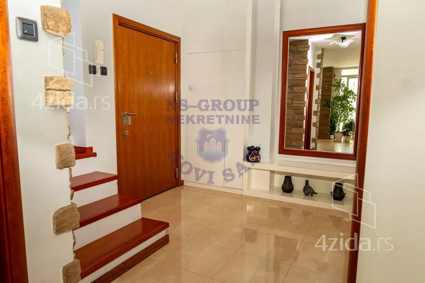 Petosoban stan | 4zida