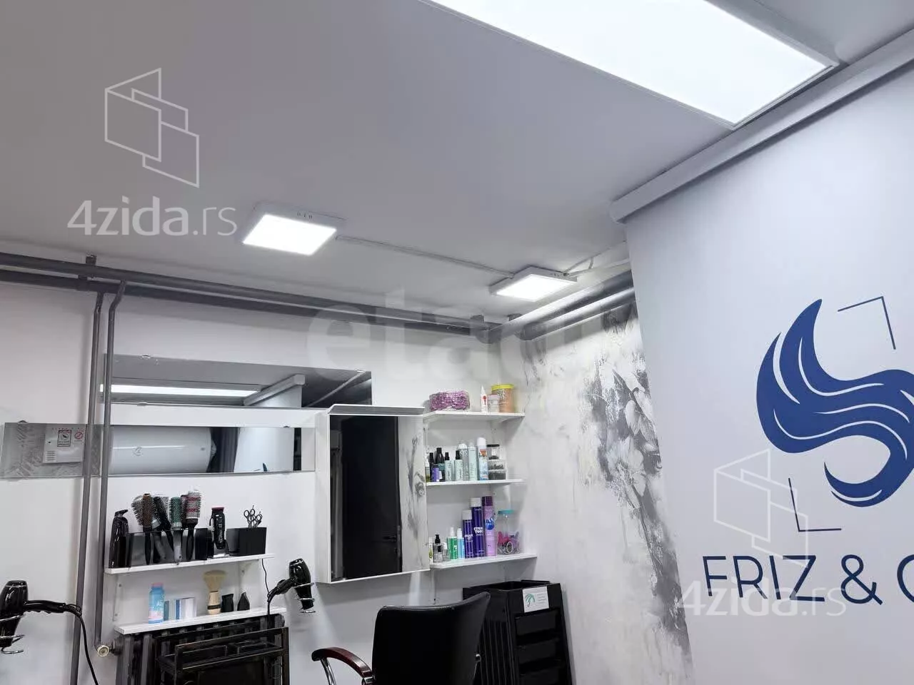 Lokal | 4zida