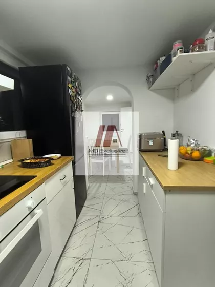 Janka Katića | 4zida.rs