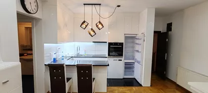 Jovana Raskovica | 4zida.rs