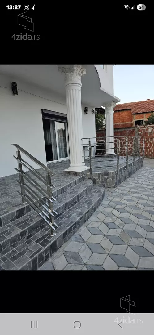 3-etažna kuća | 4zida