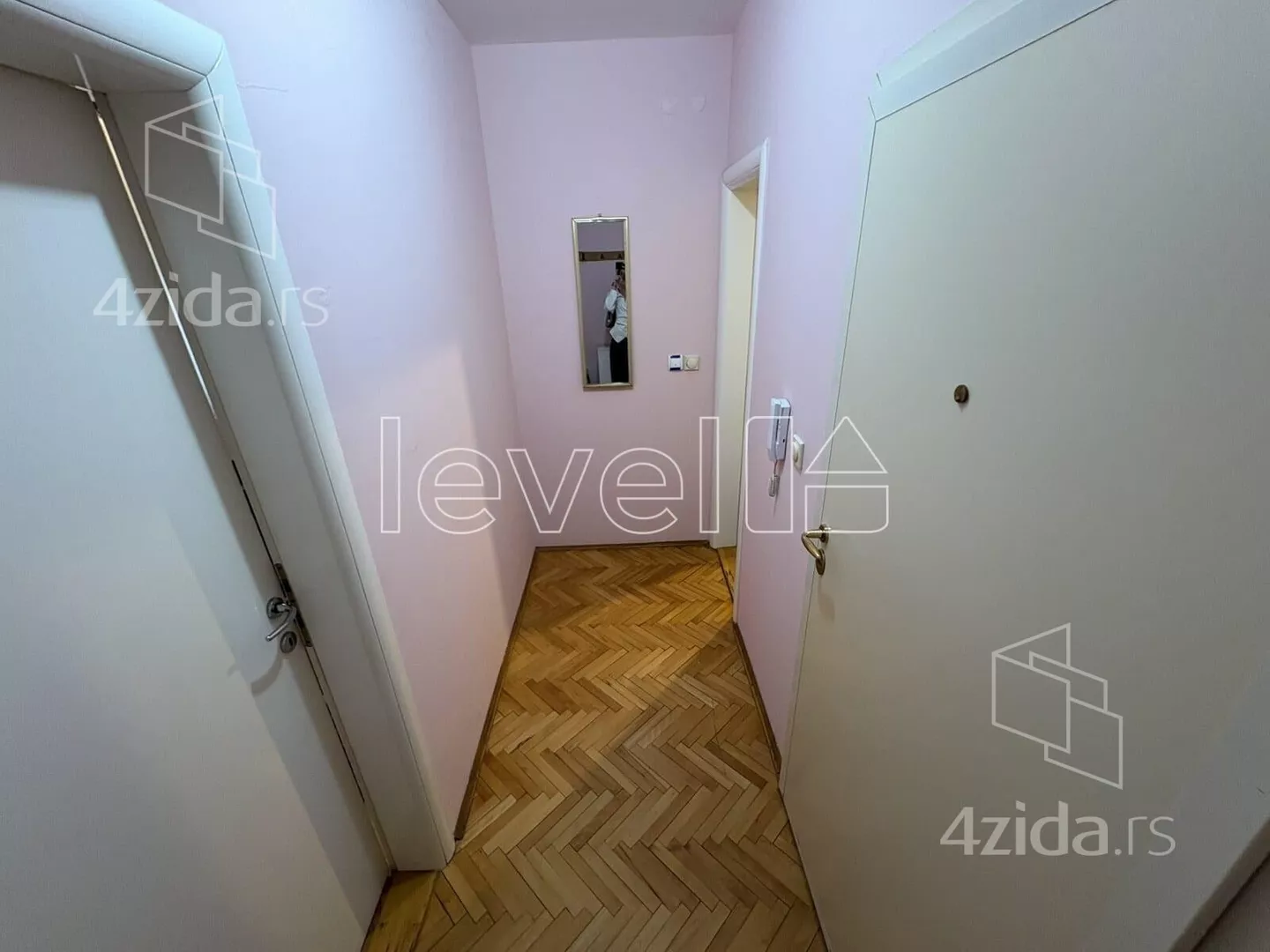 Garsonjera | 4zida