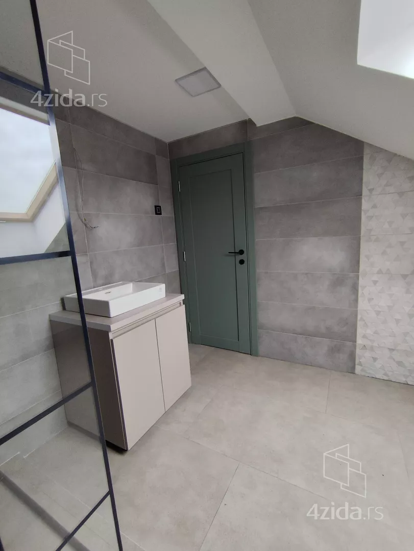 3-etažna kuća | 4zida