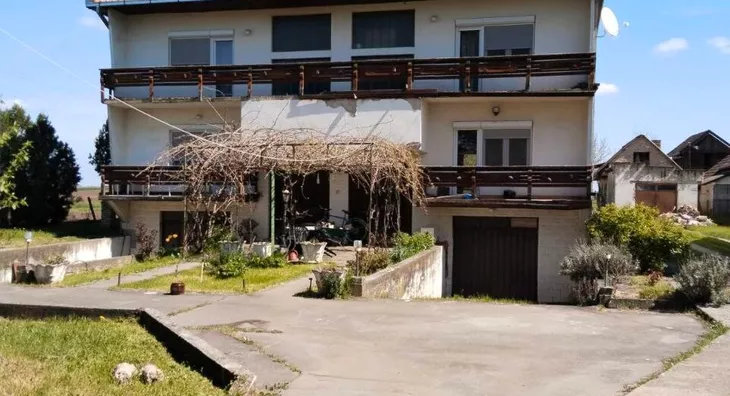 3-etažna kuća | 4zida